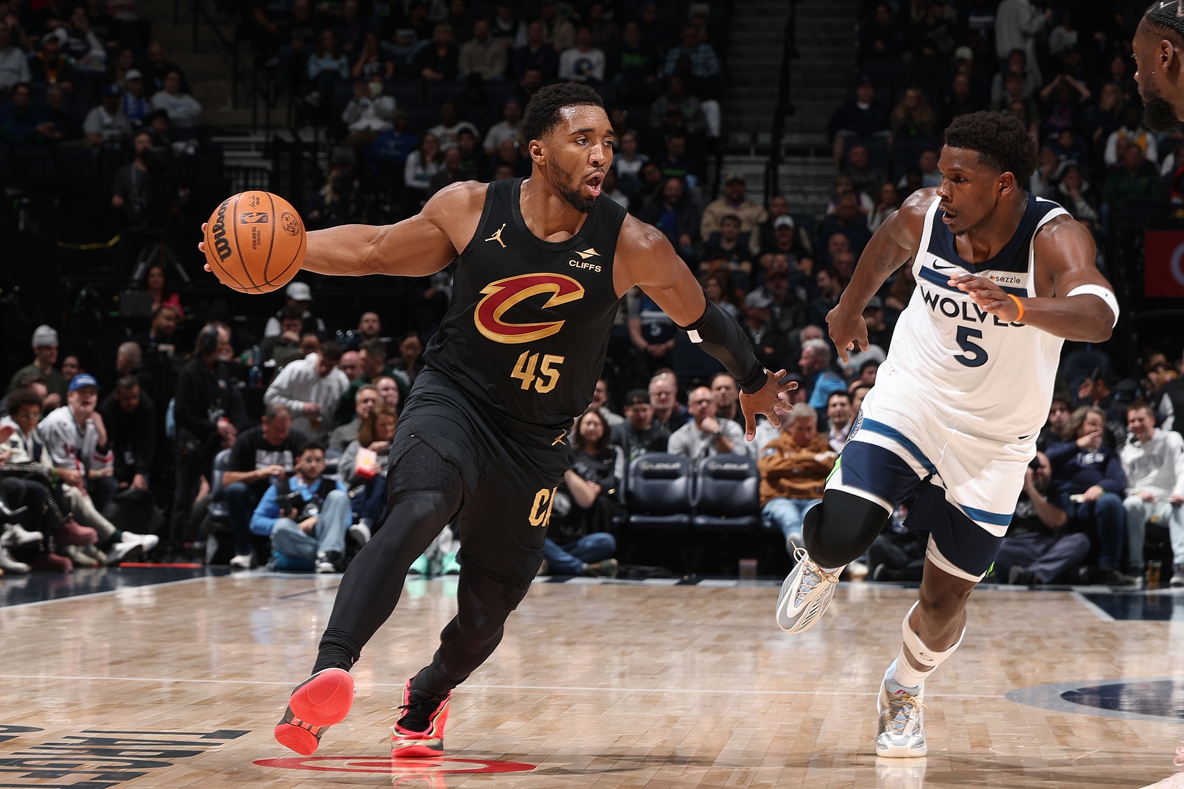 彩客网 官网-NBA彩经:活塞击沉快船 马刺力克绿军 骑士擒下森林狼