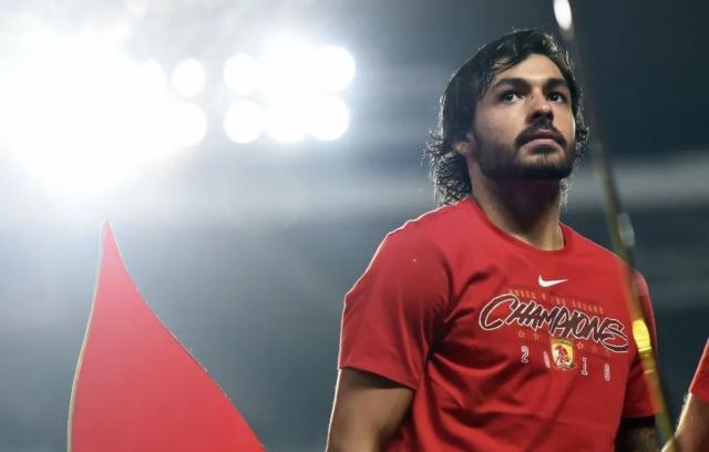 彩客网 官网-协商后达成解约决定 高拉特：此时离去对双方都好